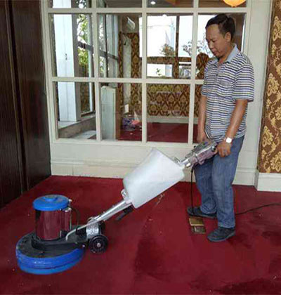 成都保洁外包公司介绍周期性地毯清洗的方式